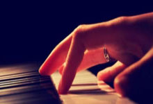 ->波兰队糟糕表现，欧洲预选赛之路蜿蜒难行